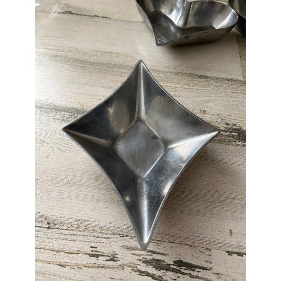 Heart diamond clover silver metal bowls set of four - Picture 4 of 16